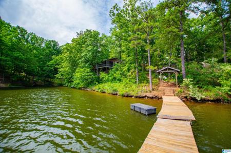 440 OAK HILLS DRIVE