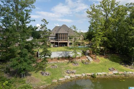 311 SOUTHLEDGE PLACE