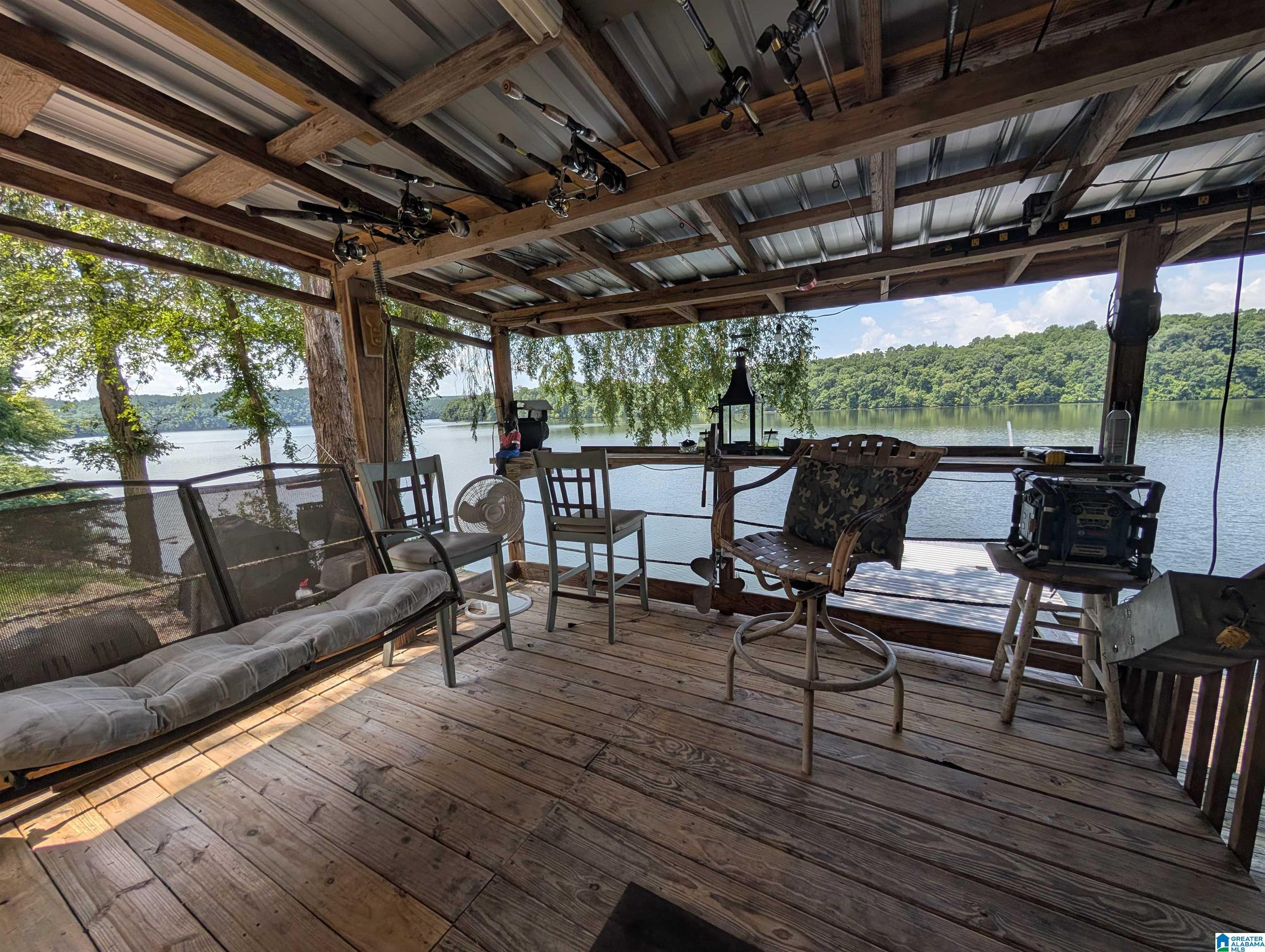 Image 2: Deck