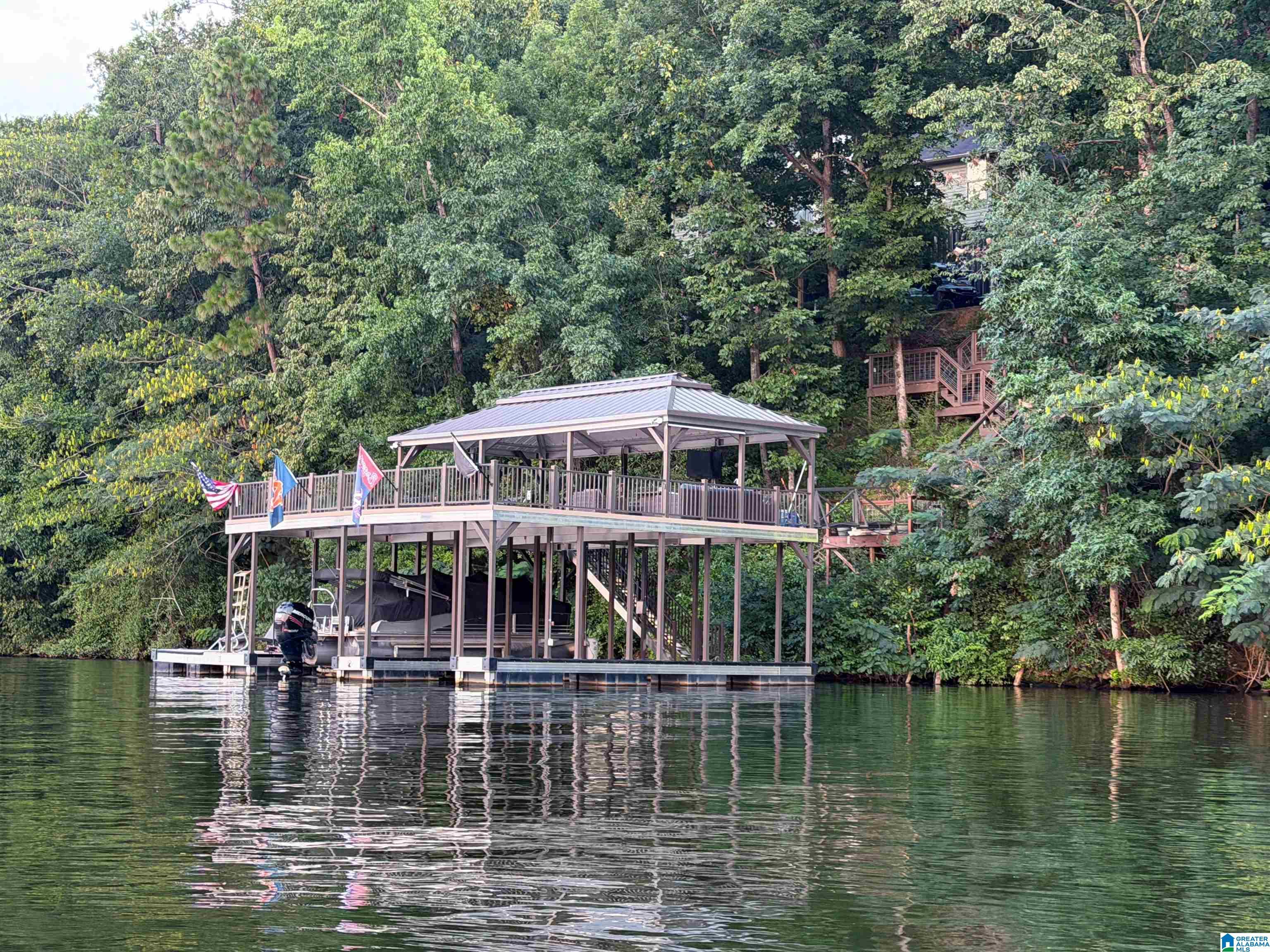 Image 1: Dock