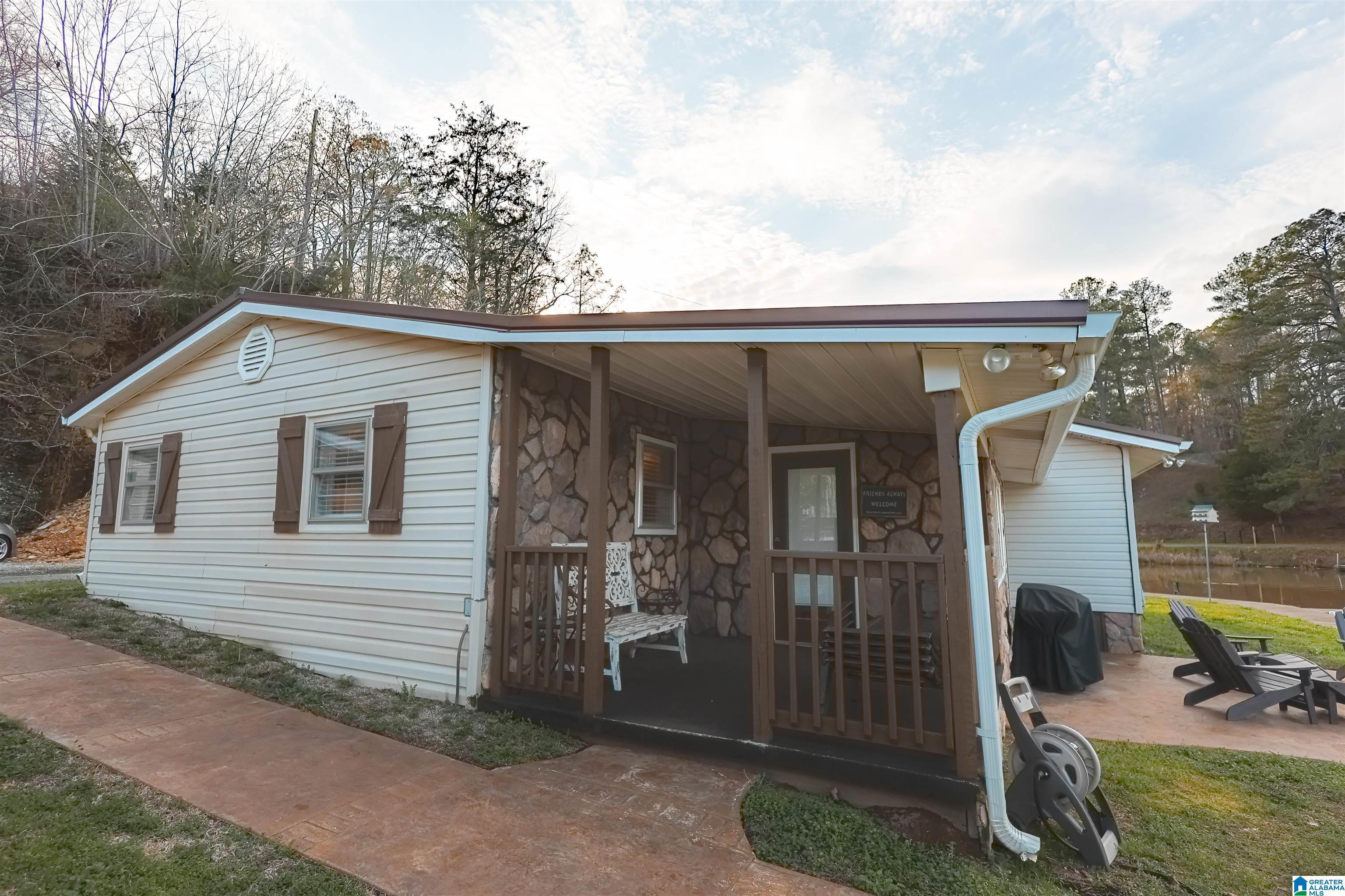 Image 4: Front Of Structure