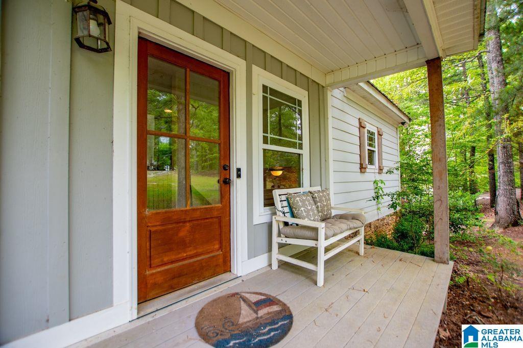 Image 3: COVERED FRONT PORCH