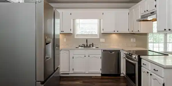 Image 2: Kitchen