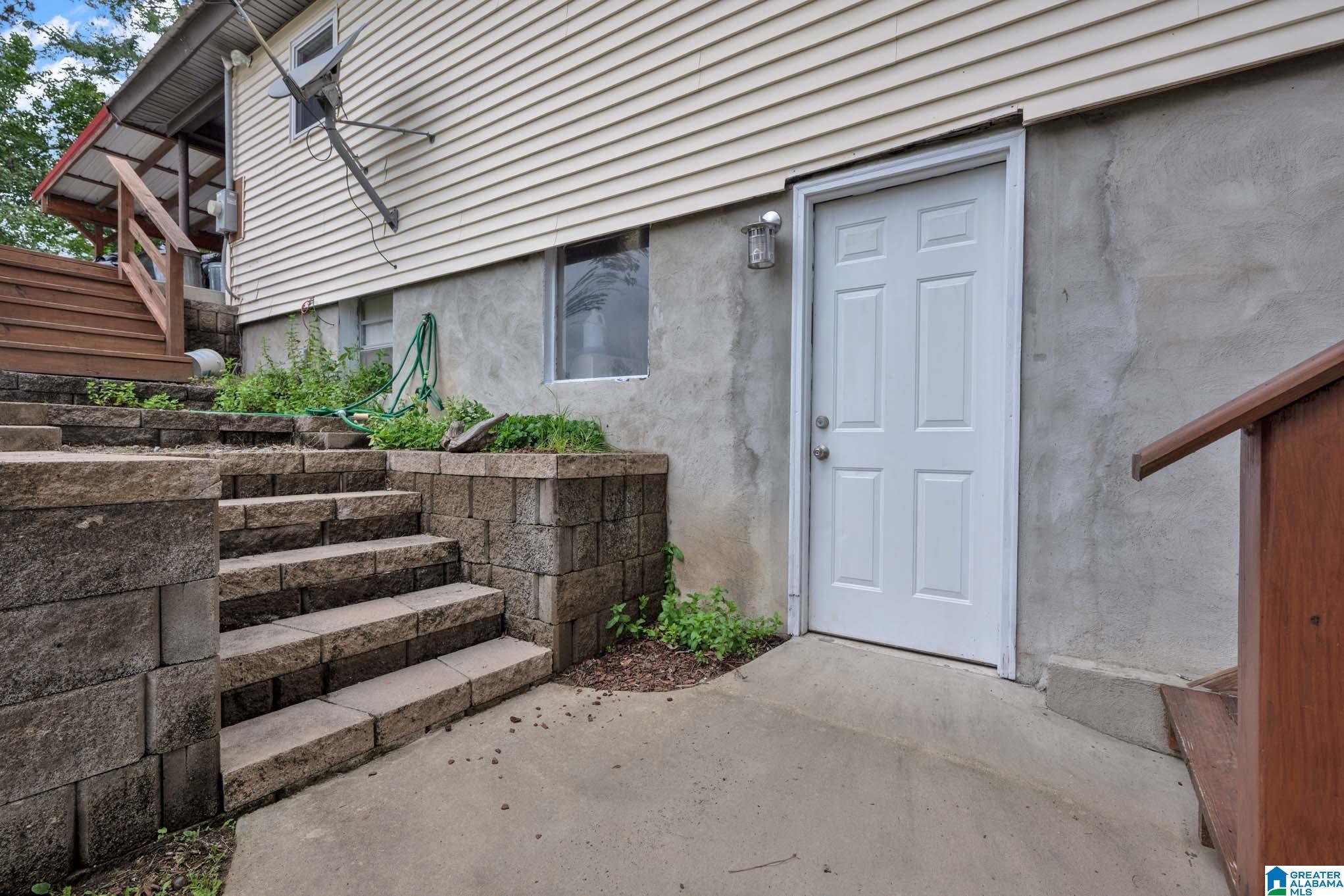 Image 4: Basement entry