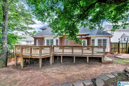 4728 RED LEAF CIRCLE