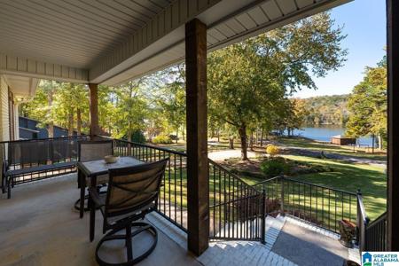 8543 EMERALD LAKE DRIVE E