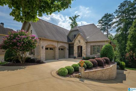 1055 BALDWIN LANE