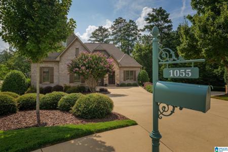 1055 BALDWIN LANE