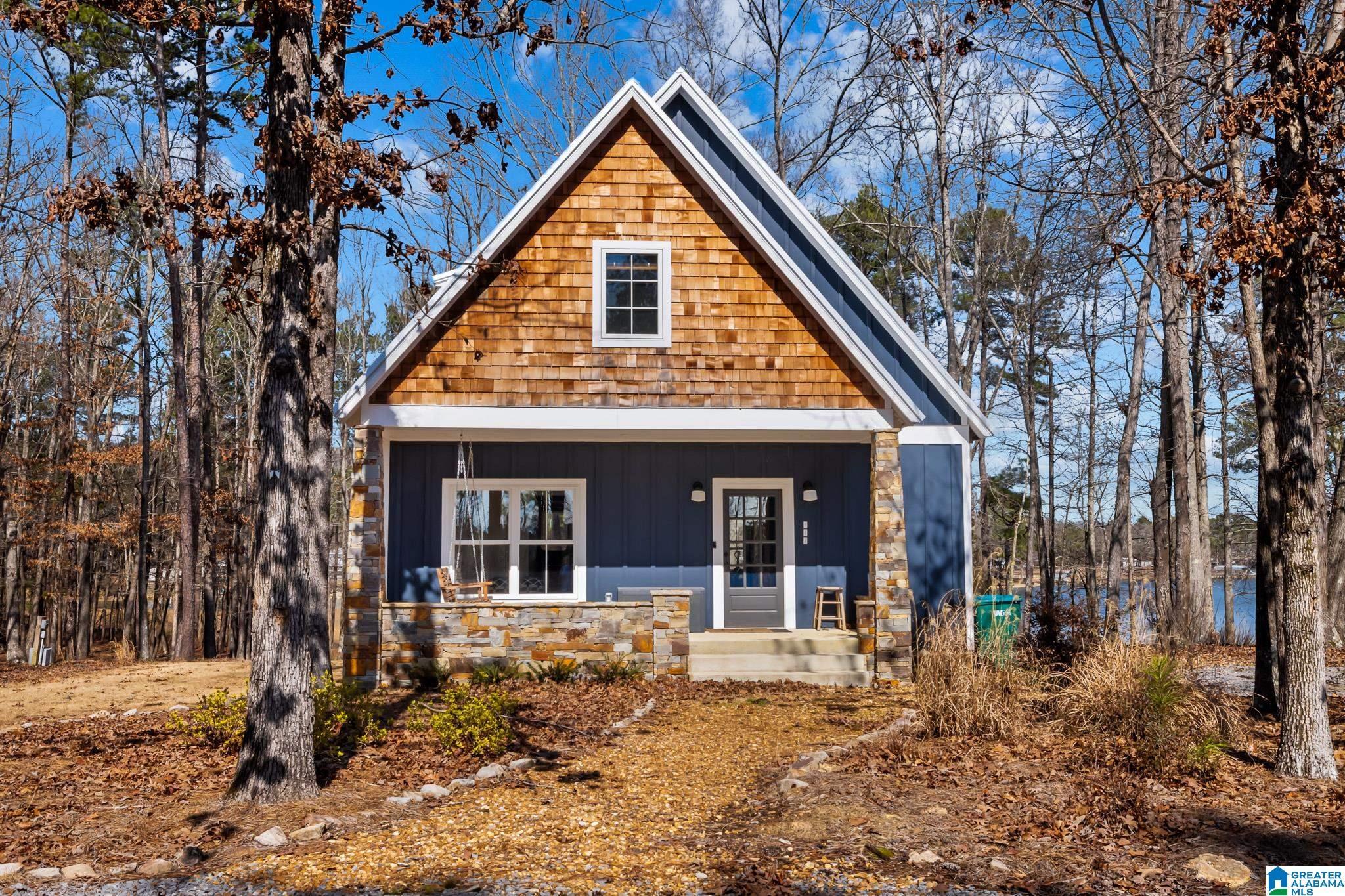 Image 1: Front Of Structure