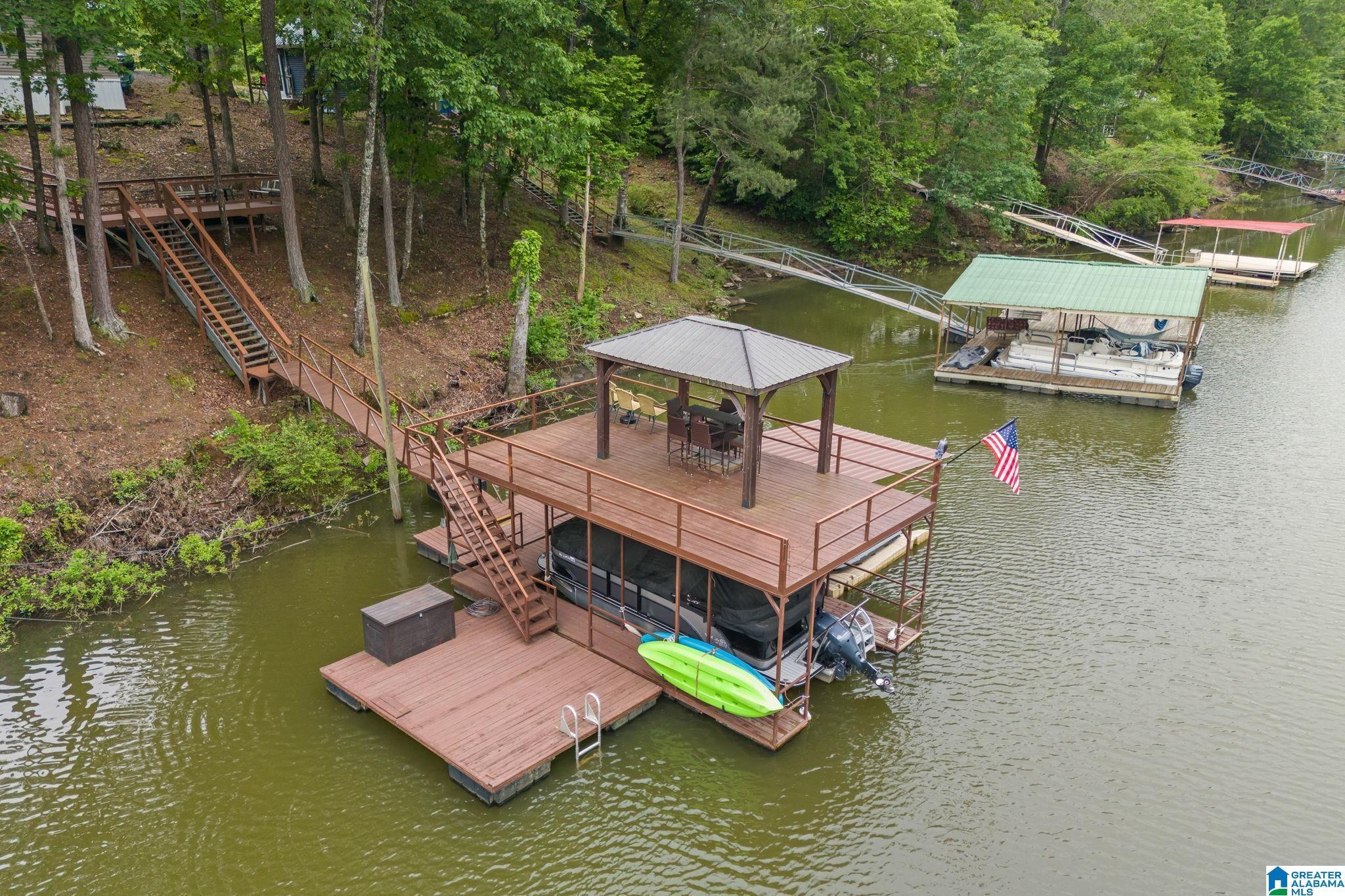 Image 1: Dock