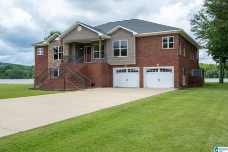 812 EAST HAVEN DRIVE
