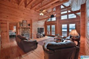 50 EUBANKS RD
