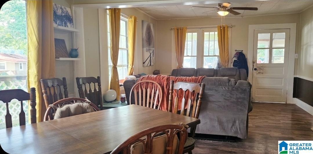 Image 3: Dining Area