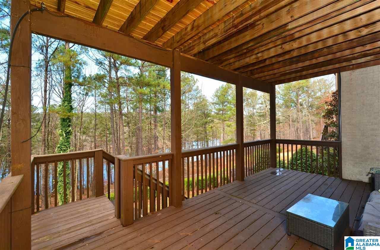 Image 3: Deck