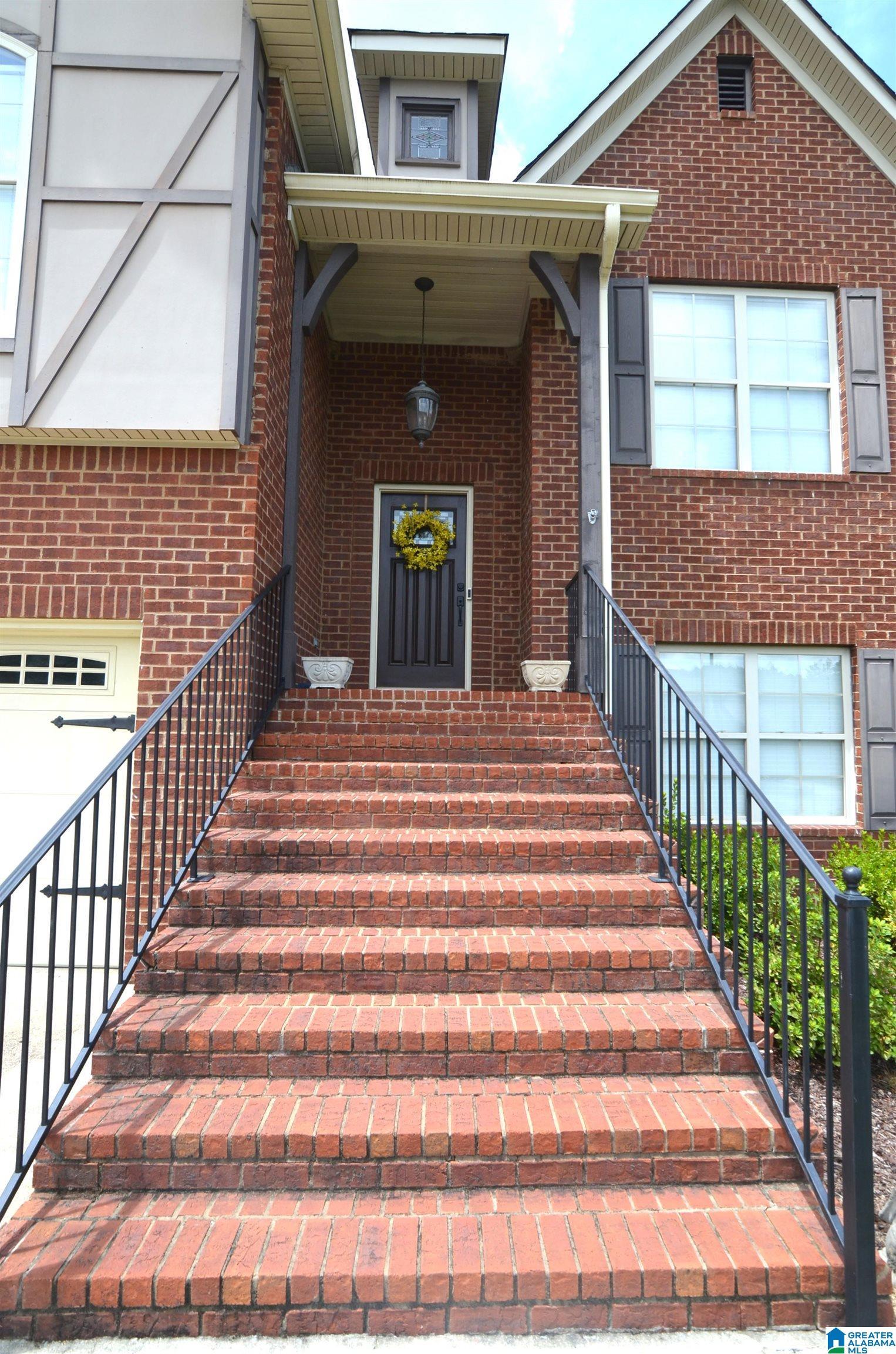 Image 3: Entry