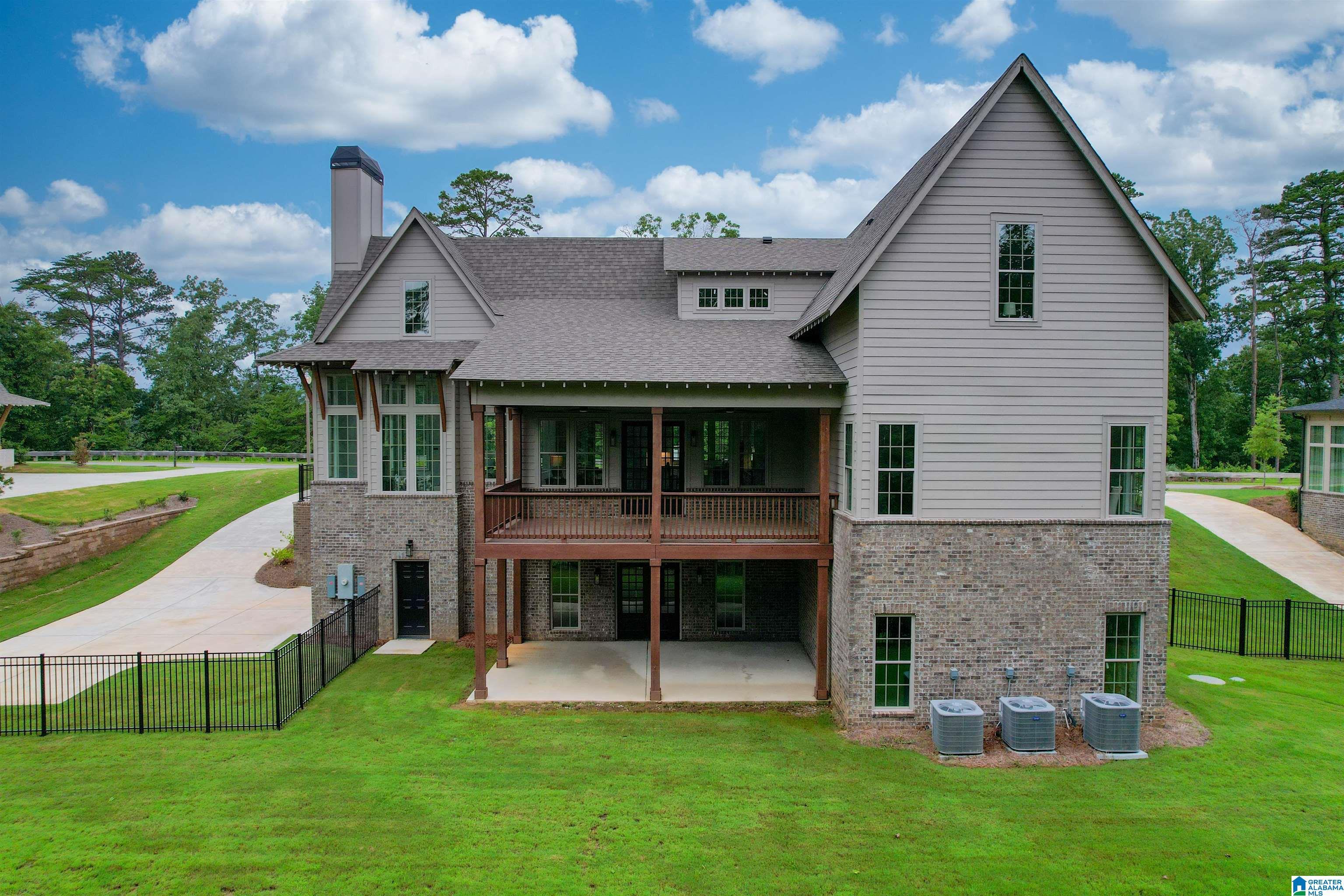 Image 3: Sample Photo