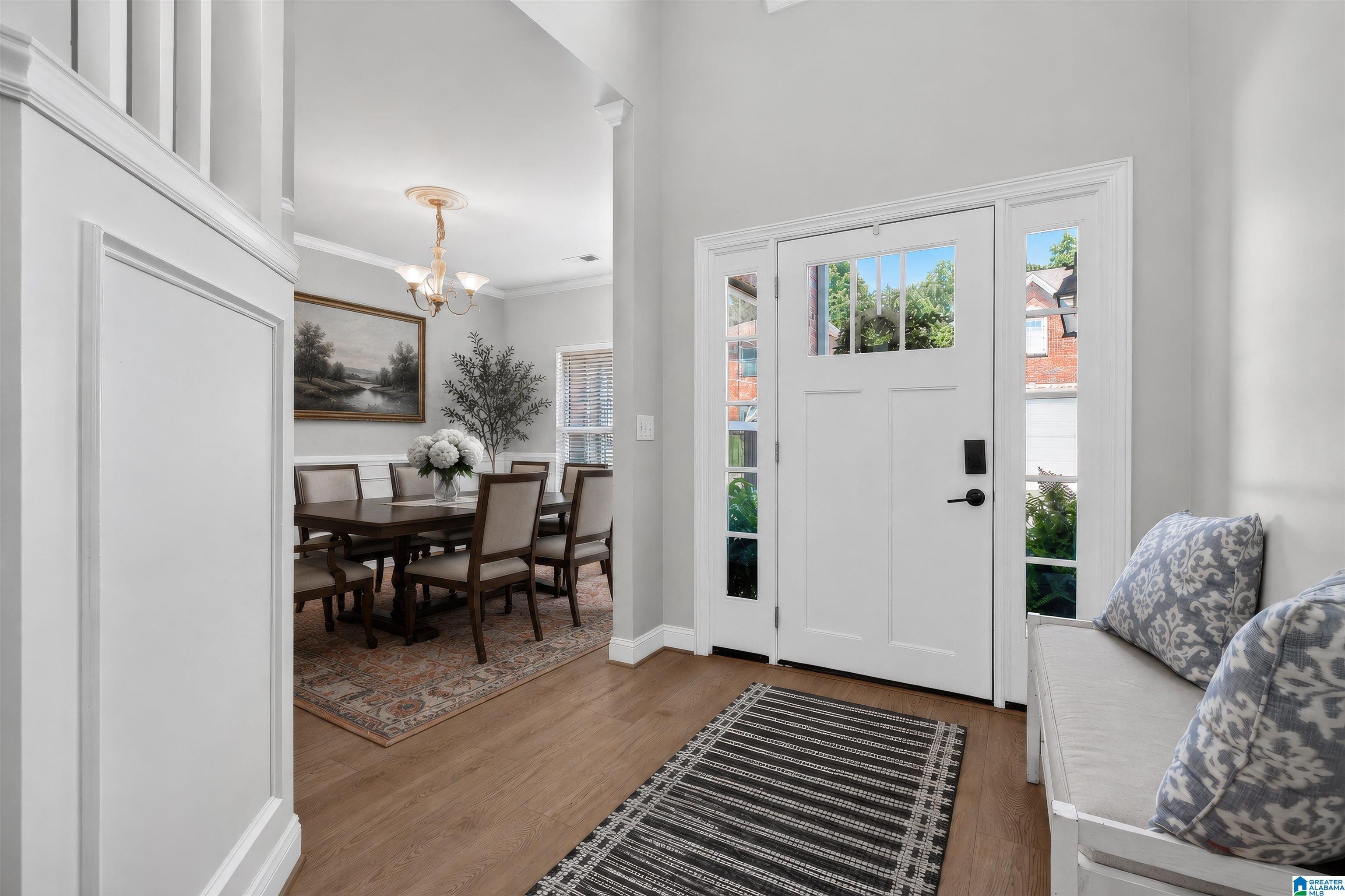 Image 4: Entrance Foyer