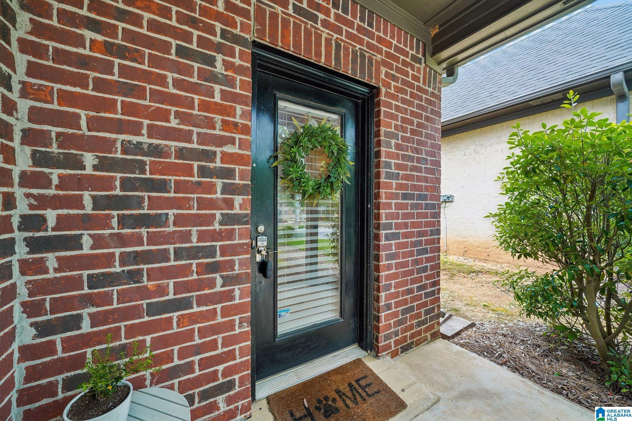 Image 3: Entry
