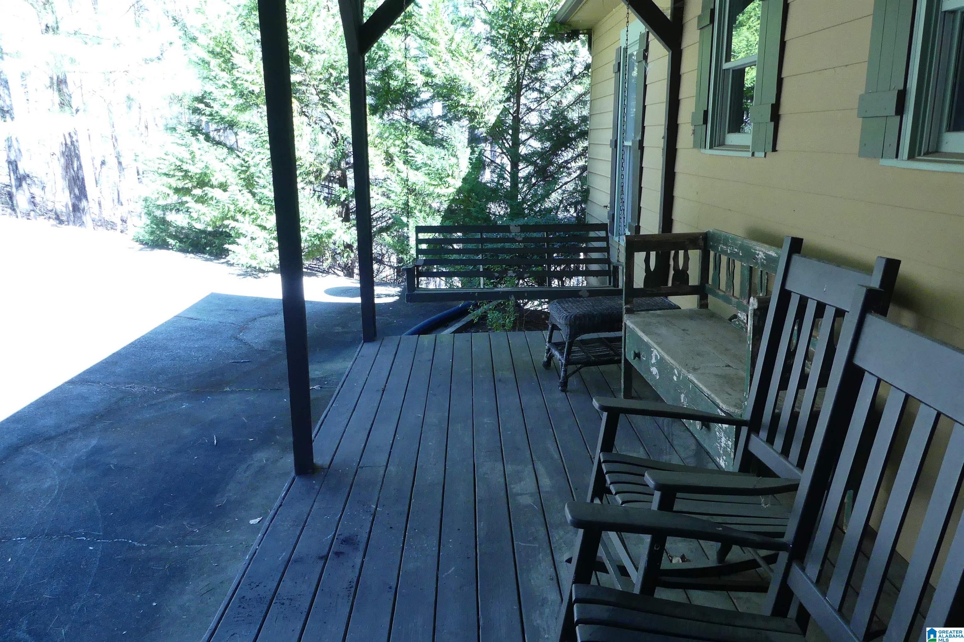 Image 2: COZY FRONT PORCH