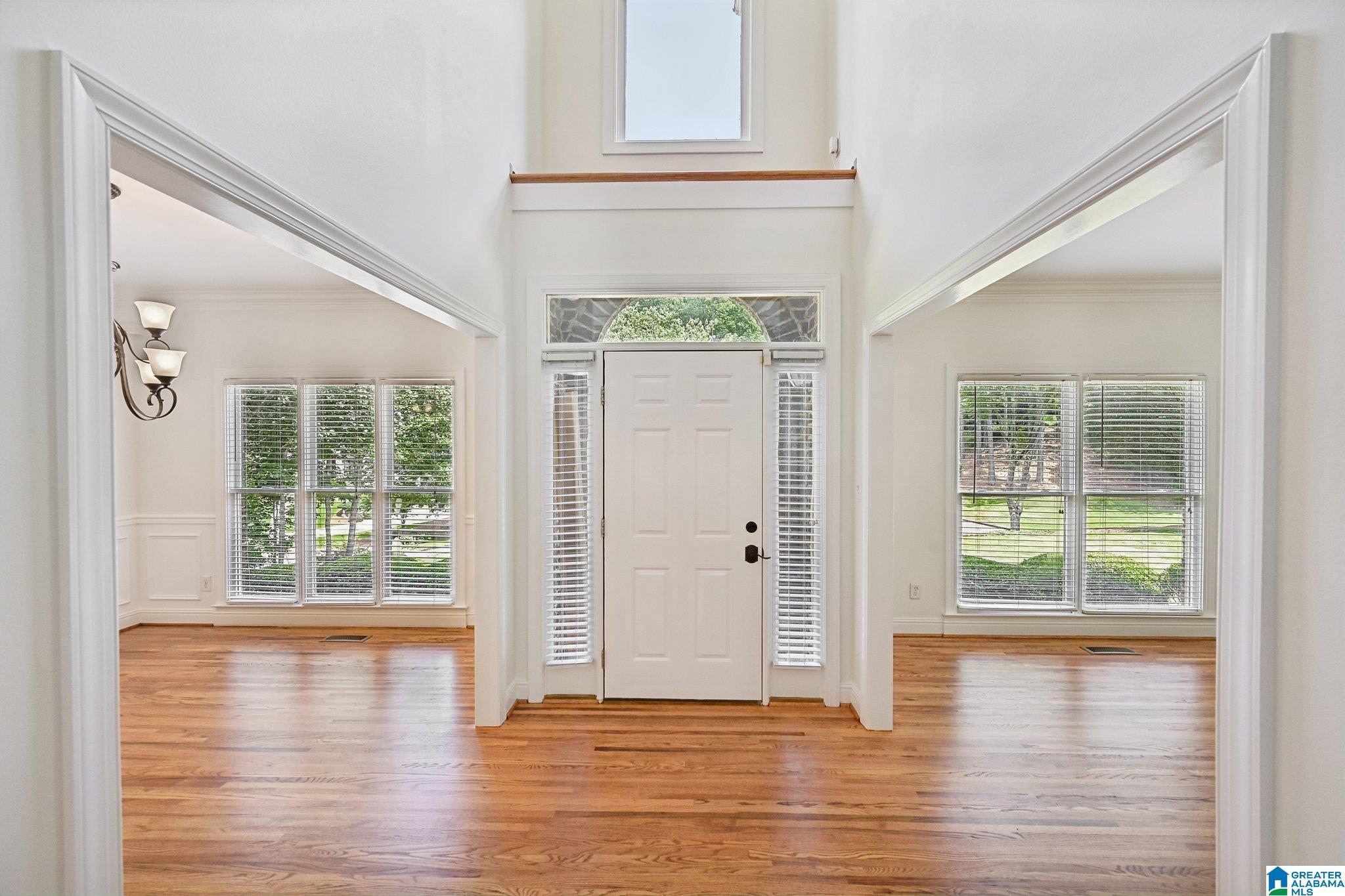 Image 3: Entrance Foyer