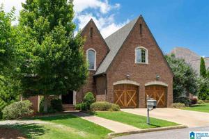312 WOODWARD COURT