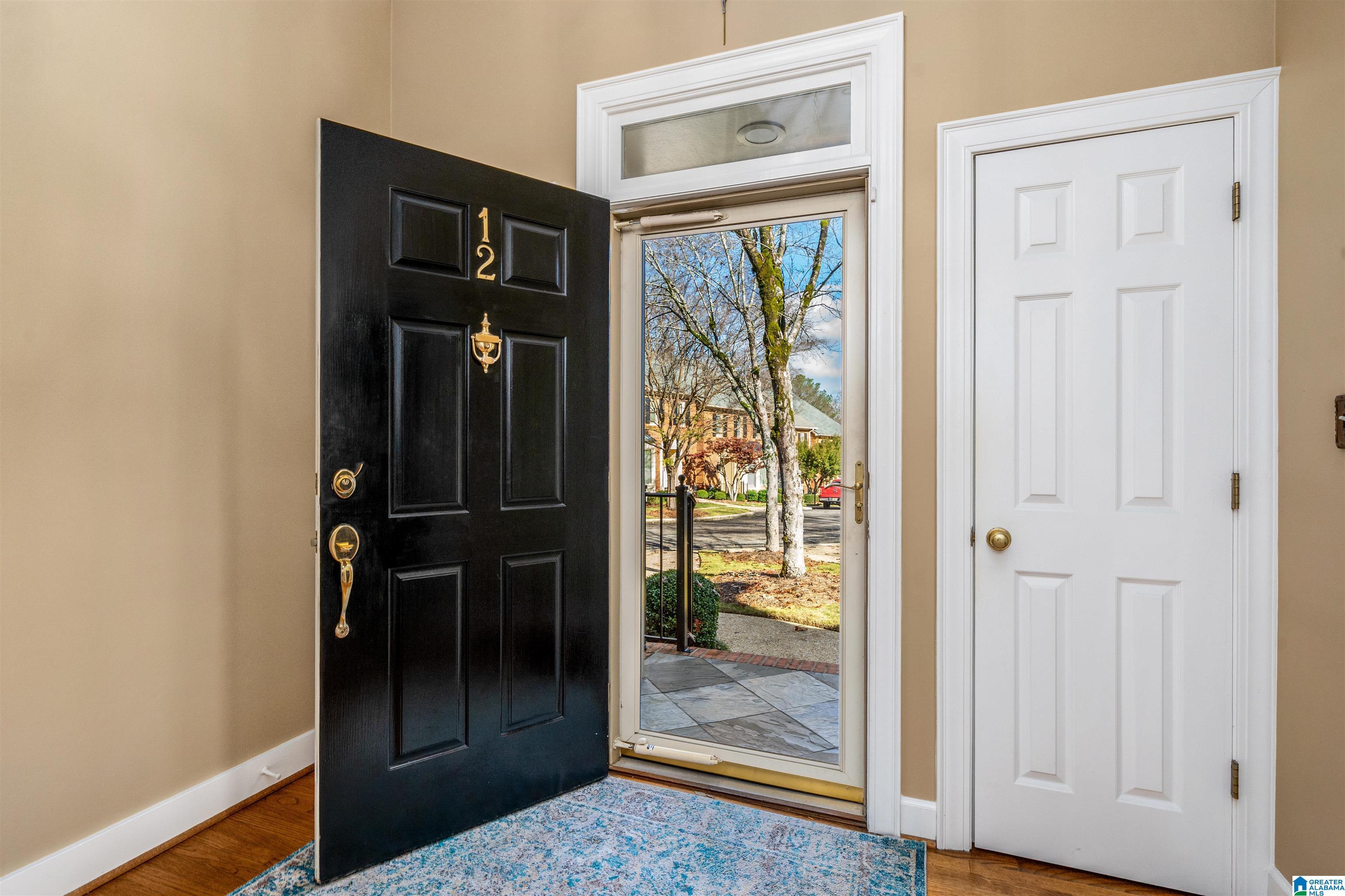 Image 4: Lovingly Maintained by Longtime Owners