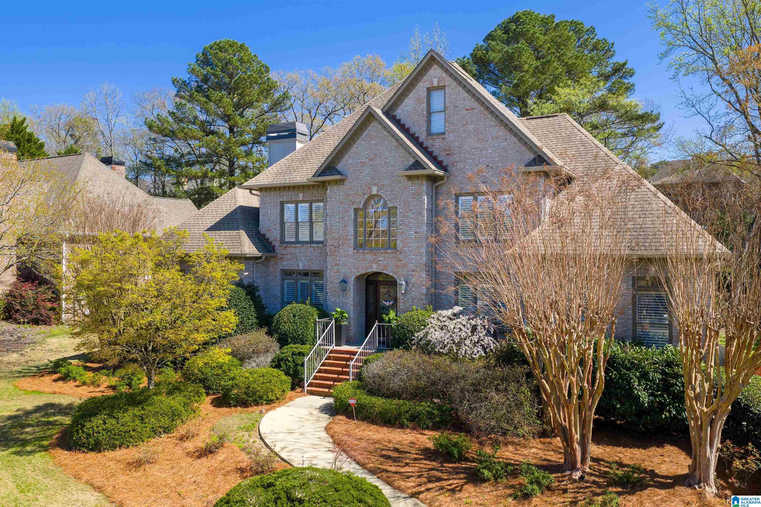 Image 3: Front Of Structure