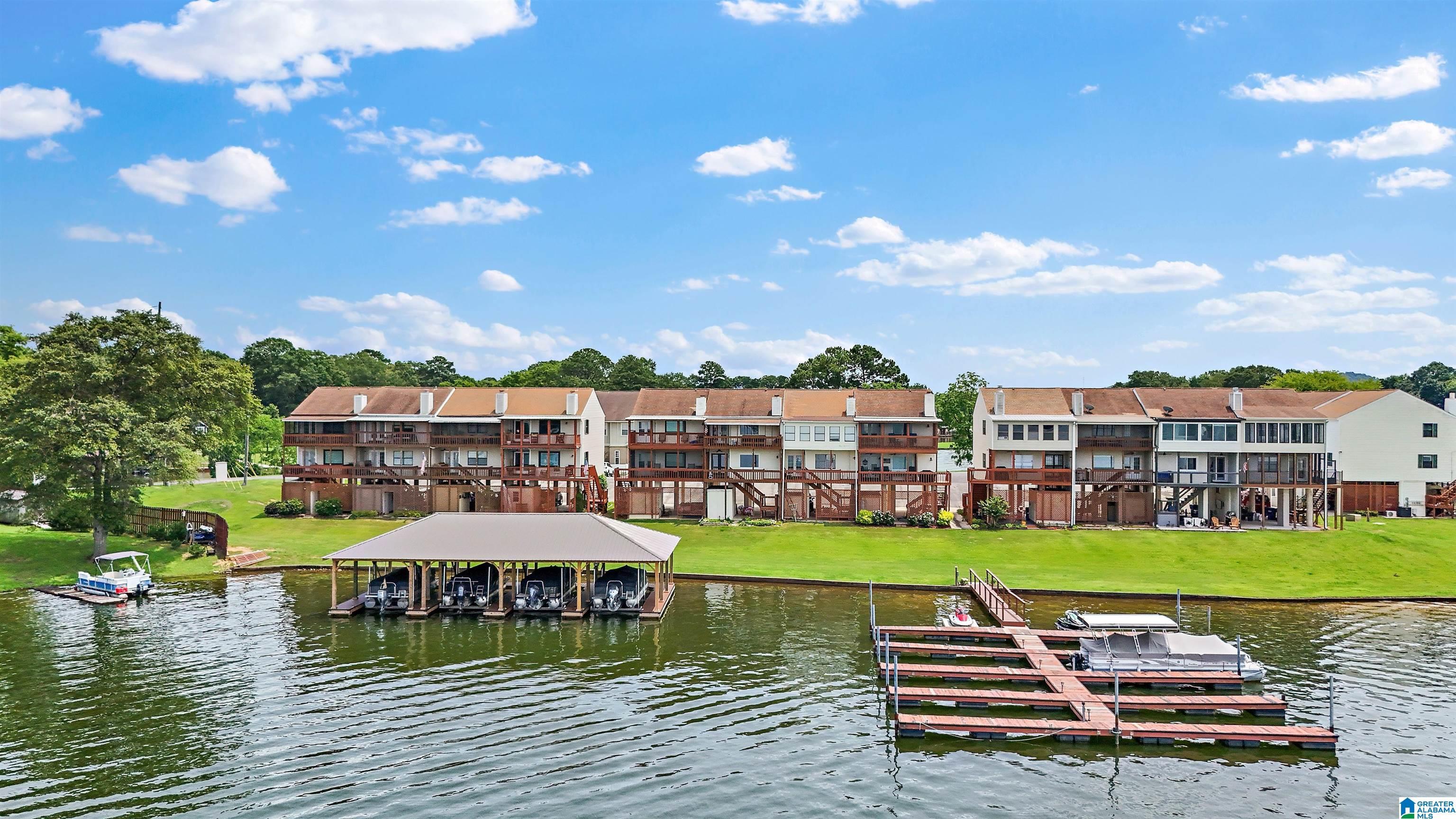 Image 2: Dock