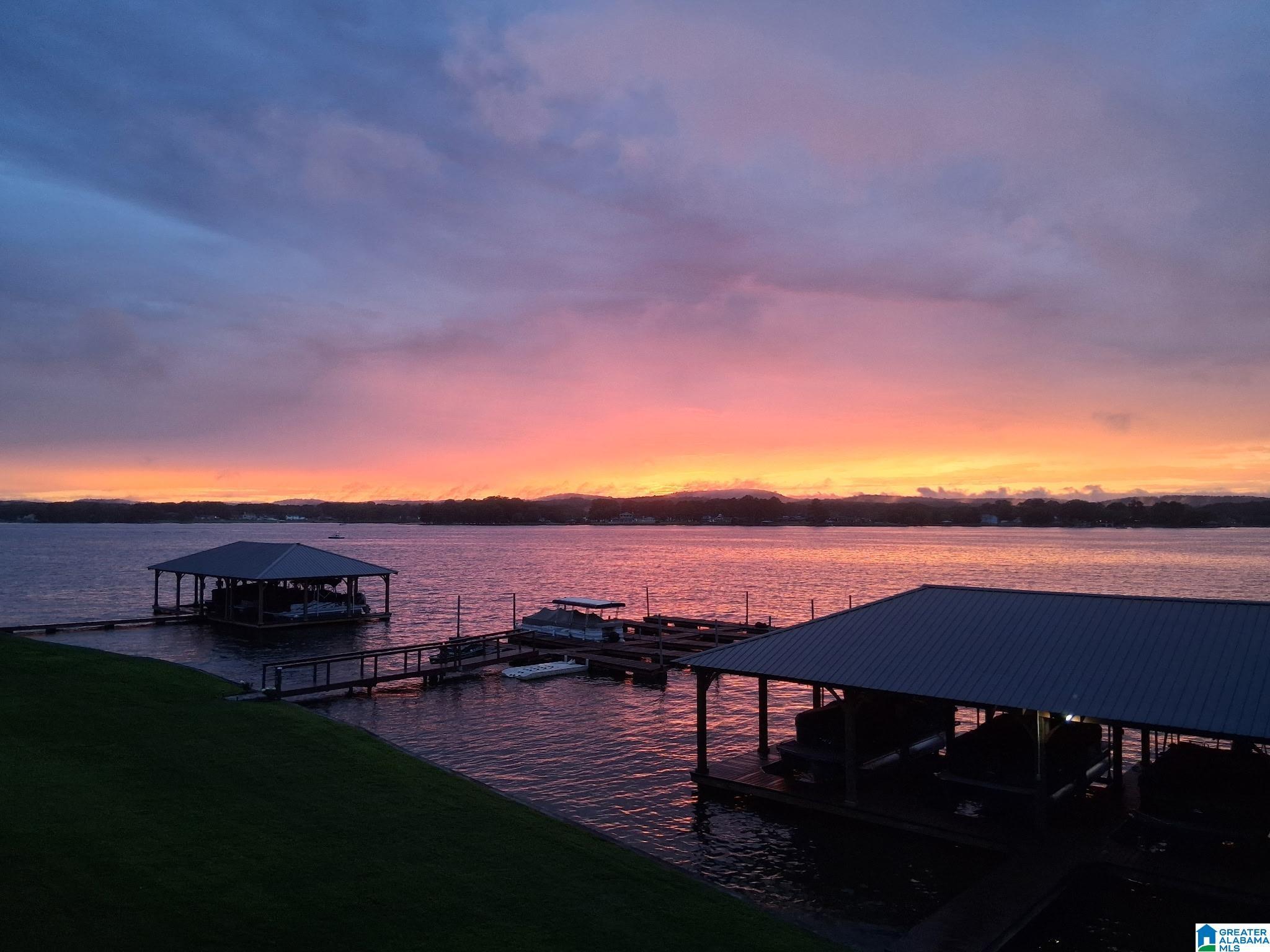 Image 4: Dock