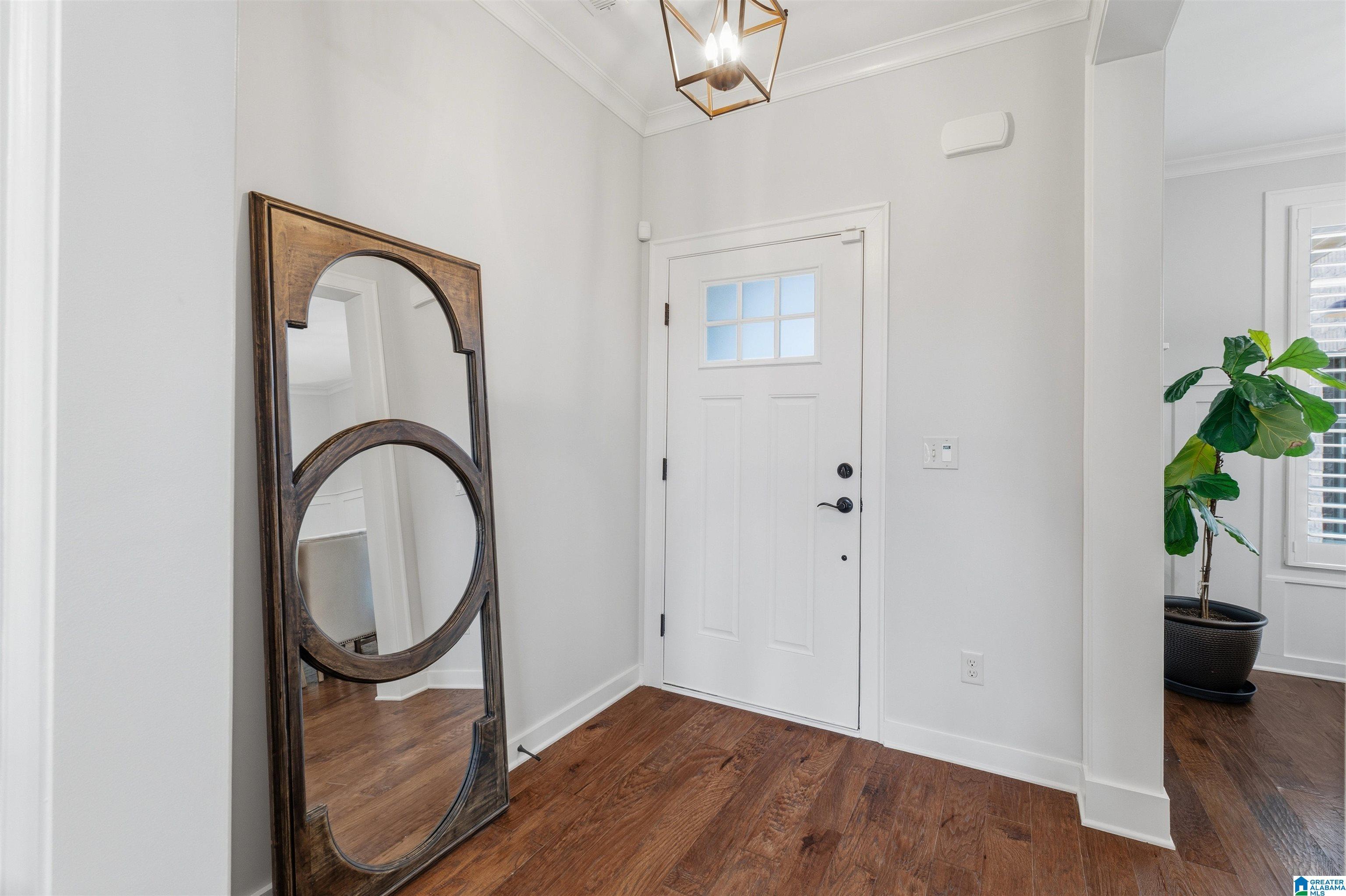 Image 3: Entrance Foyer