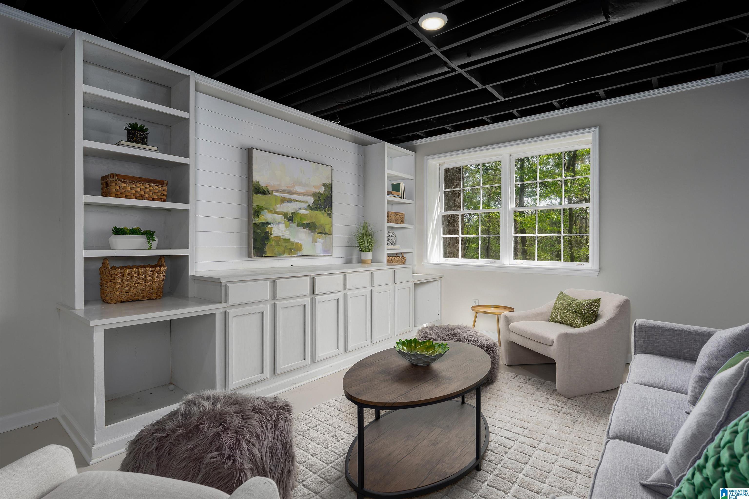 Image 4: Basement Den / Flex Space