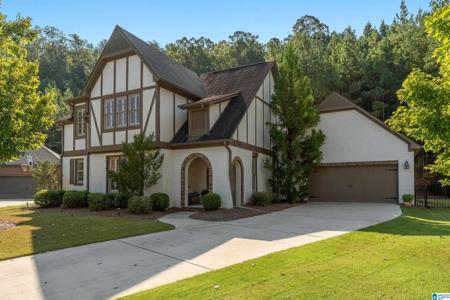 1747 CREEKSIDE DRIVE