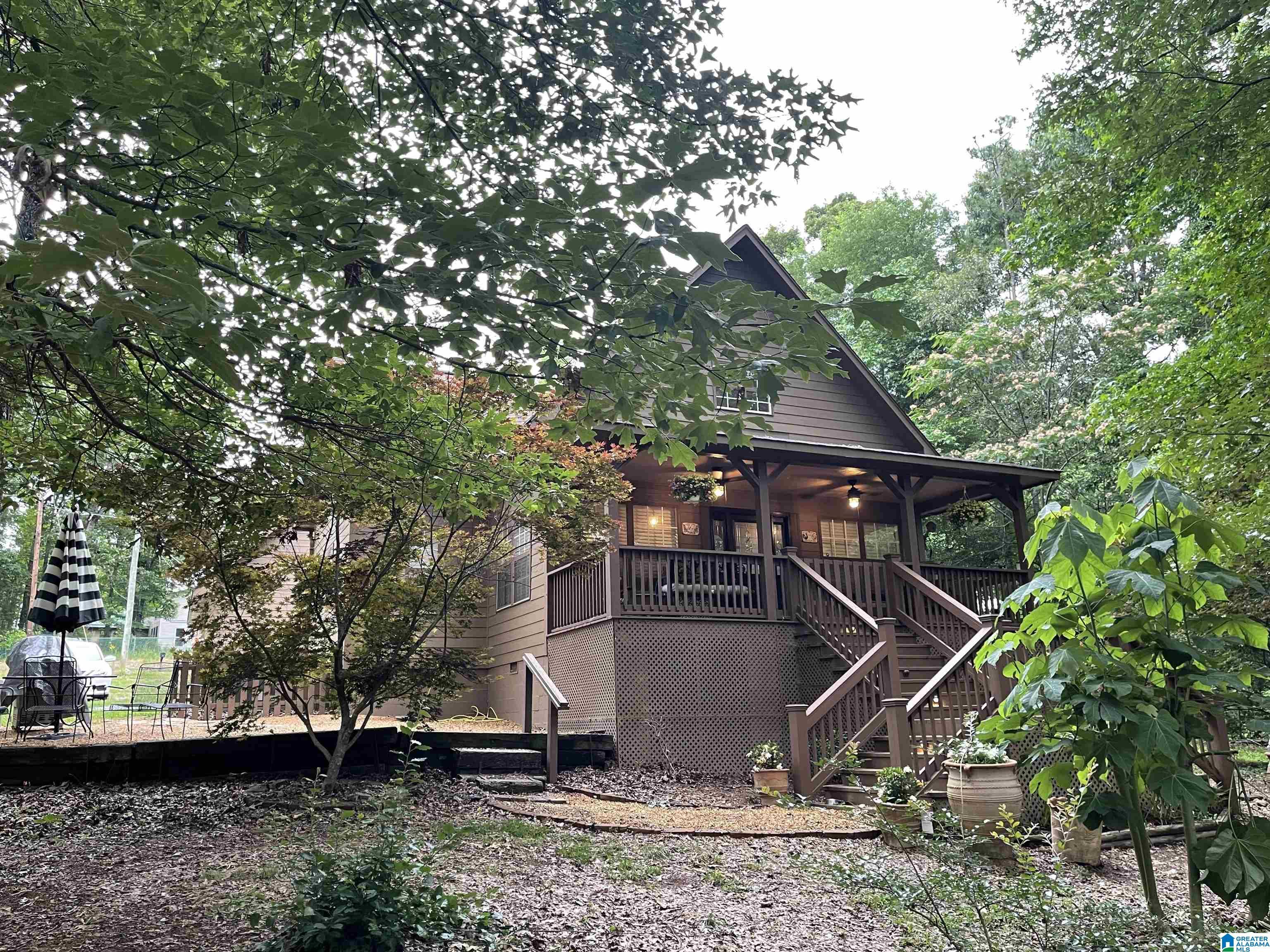 Image 4: Back Of Structure