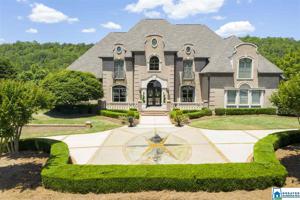 1042 LEGACY DR