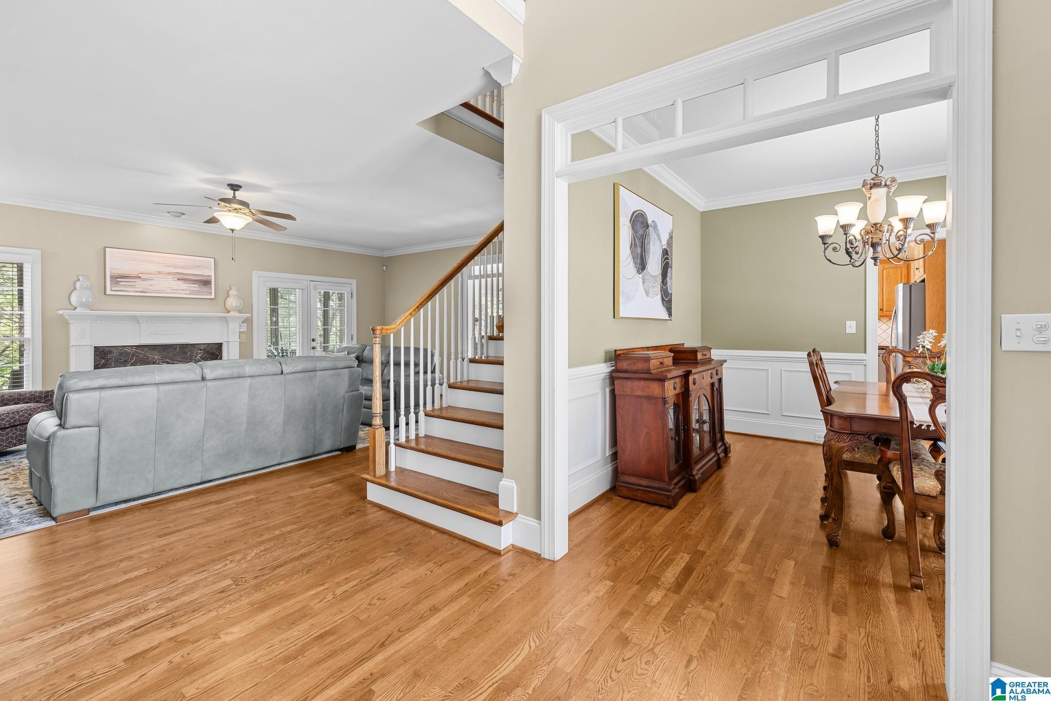 Image 4: Entrance Foyer