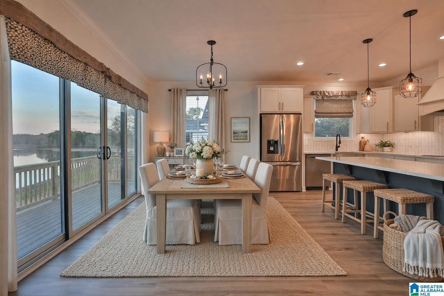 Image 2: Dining Area