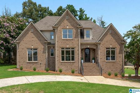 768 LAKE CREST DRIVE