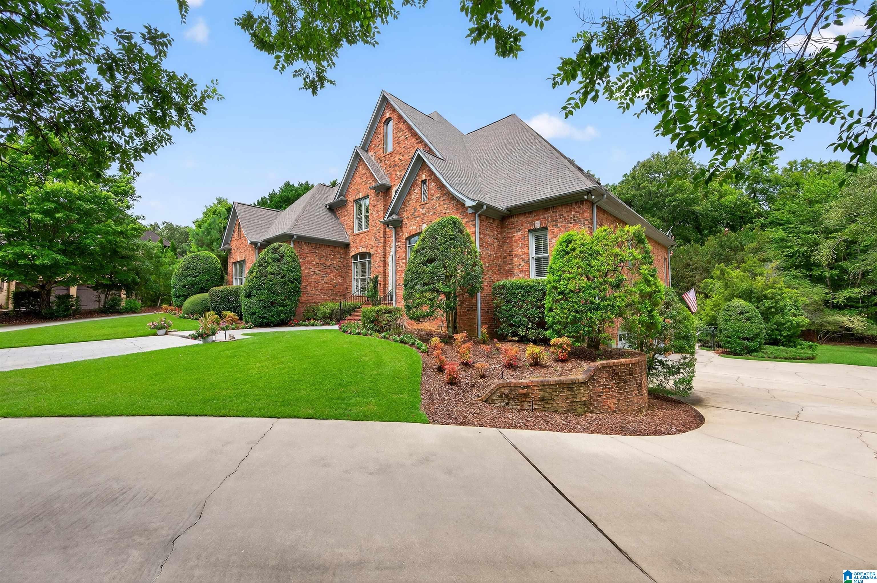 Image 2: Side of home