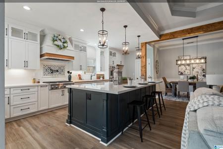 2016 HIGHVIEW WAY