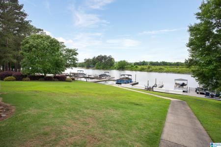 605 PARADISE ISLE