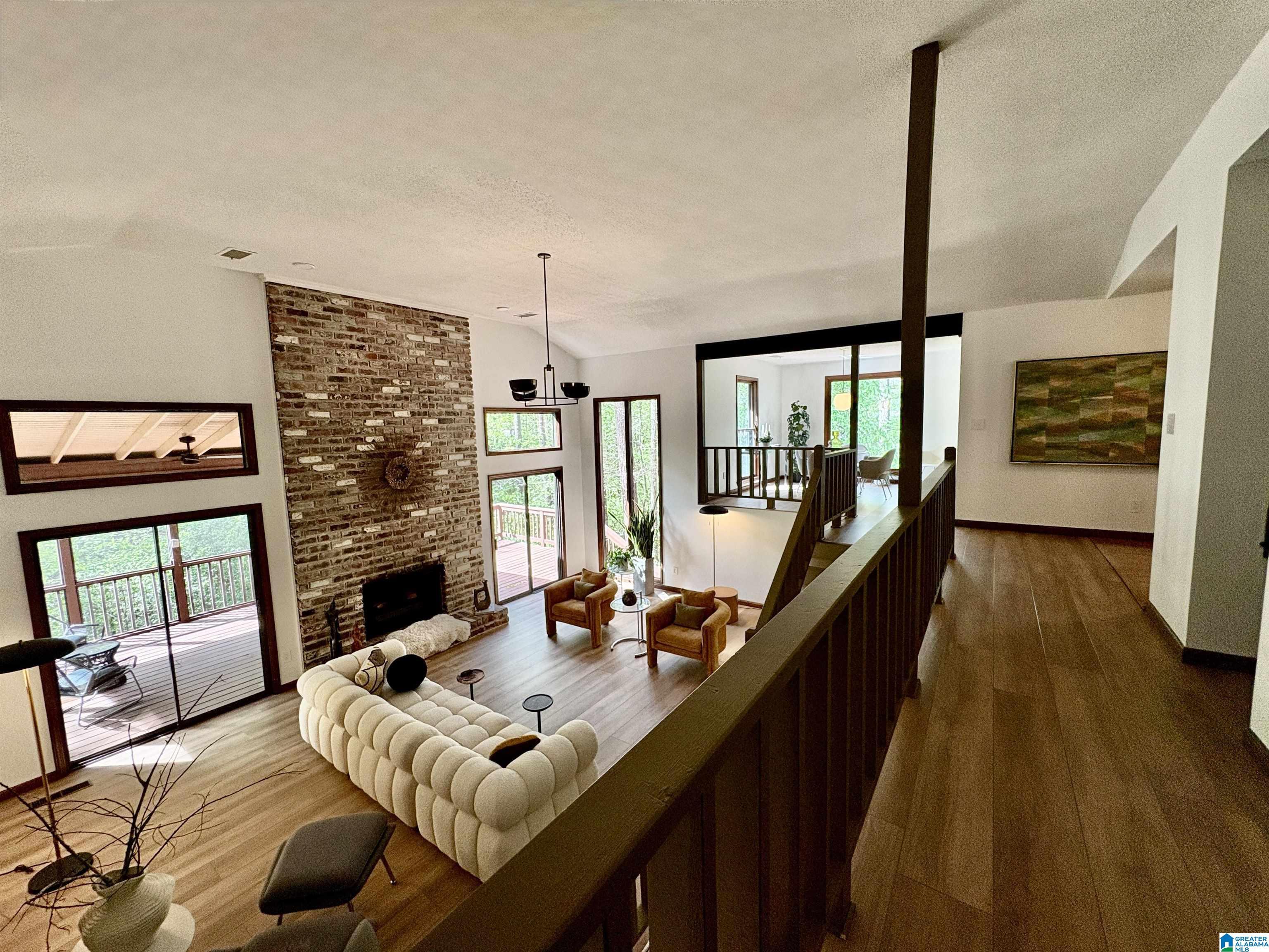 Image 2: Living Room