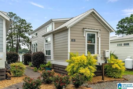 41 SUMMIT LANE