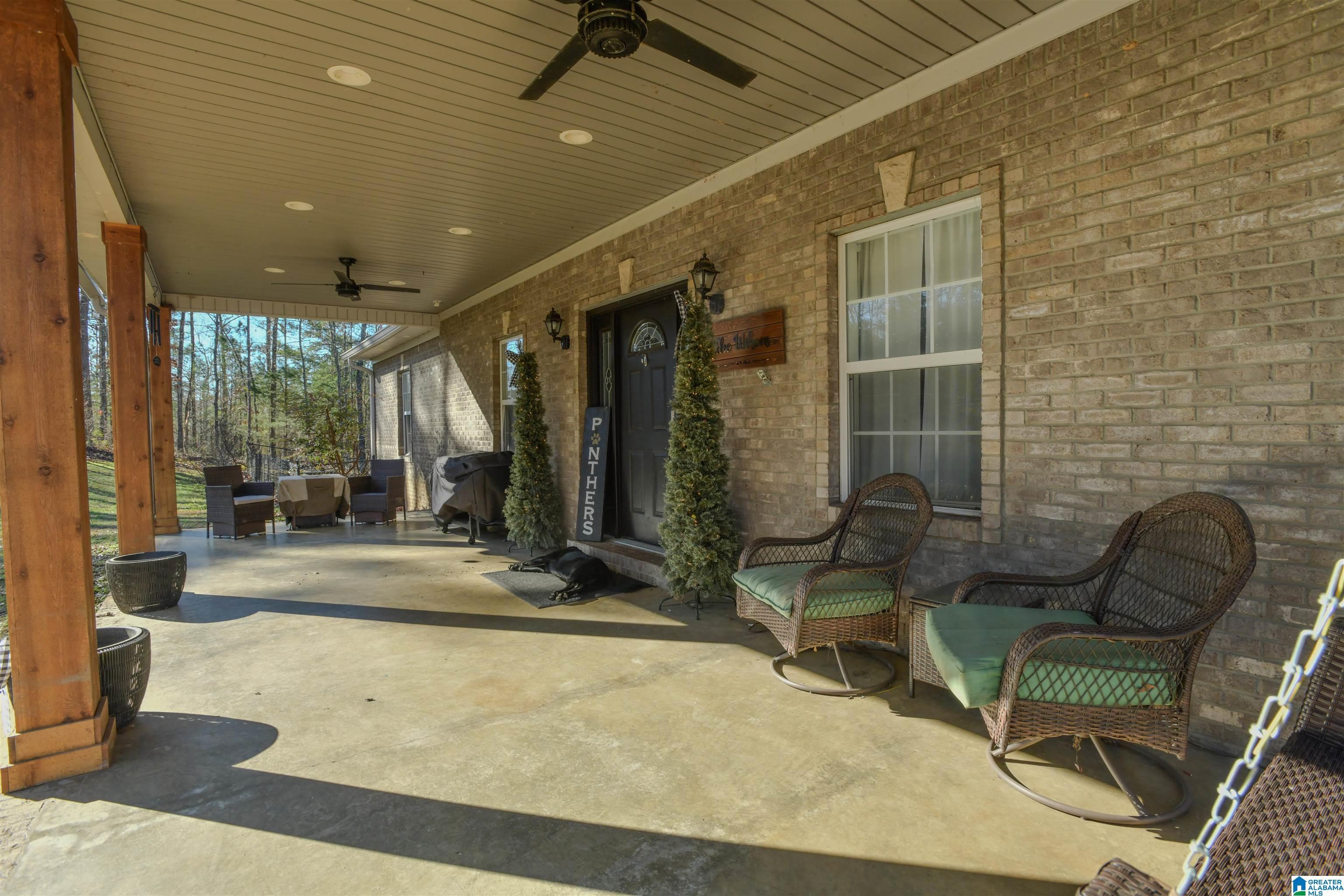 Image 3: Patio