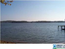 LAKESIDE DR