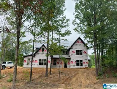 640 EMERALD TRACE