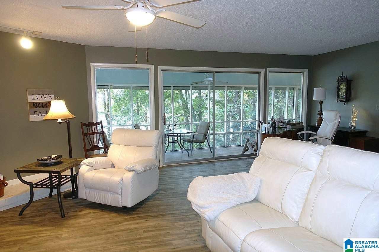 Image 2: LAKEFRONT LIVING ROOM