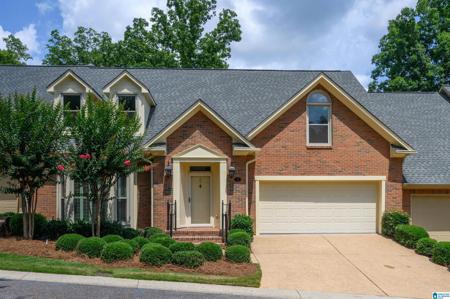 21 THE OAKS CIRCLE