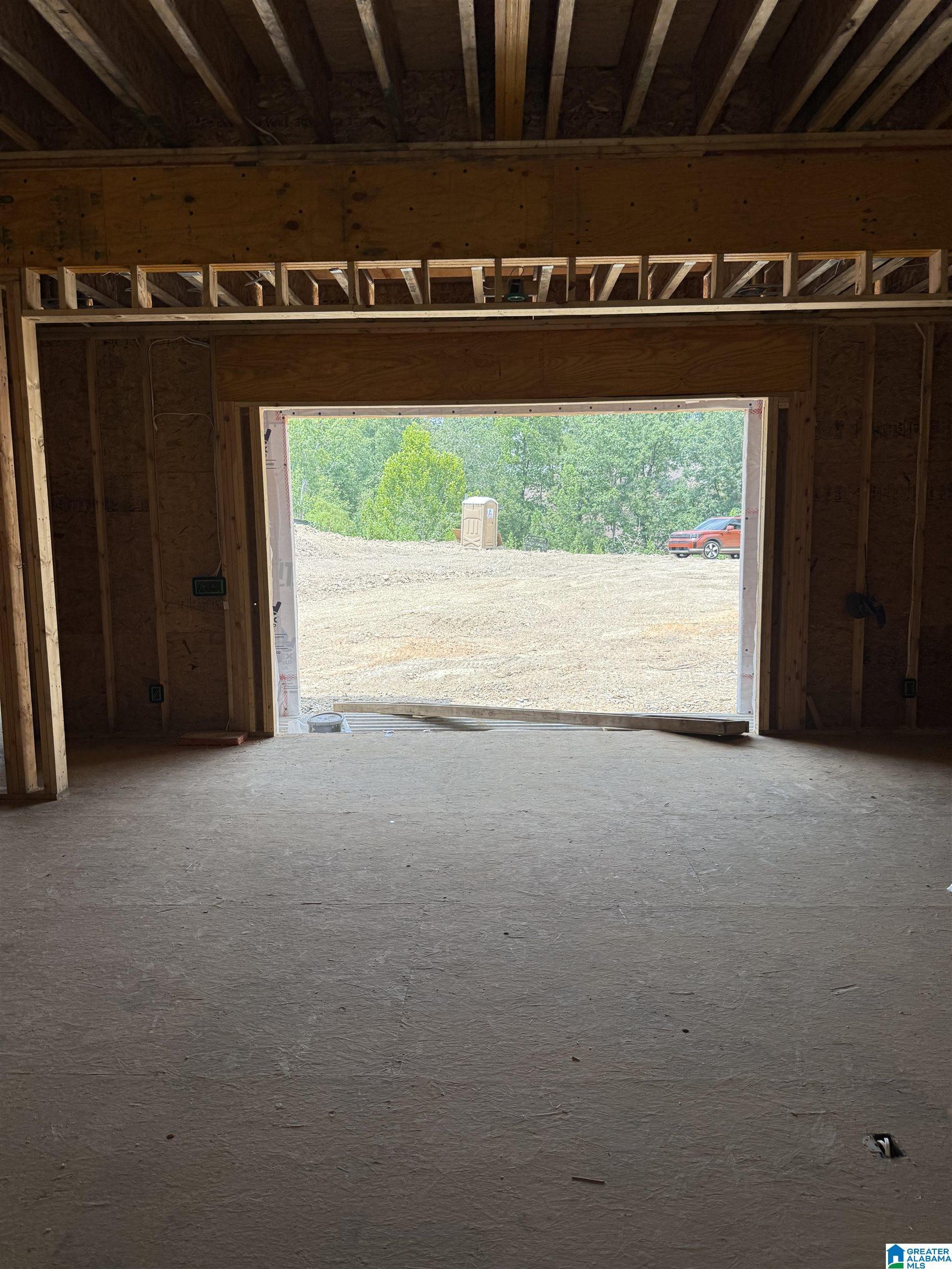 Image 3: Front Opening