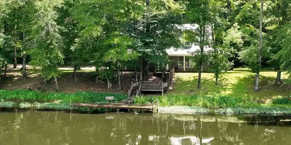 Image 2: Dock