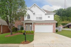 969 CASTLEMAINE CT